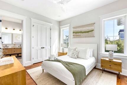 Elegant Isle of Palms Escape with Rooftop Deck - Isle of Palms, South Carolina