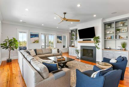 Elegant Isle of Palms Escape with Rooftop Deck - Isle of Palms, South Carolina