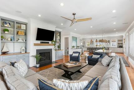 Elegant Isle of Palms Escape with Rooftop Deck - Isle of Palms, South Carolina