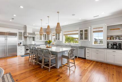 Elegant Isle of Palms Escape with Rooftop Deck - Isle of Palms, South Carolina