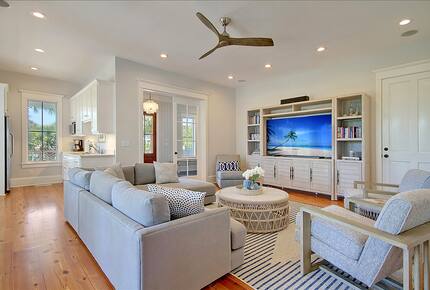 Elegant Isle of Palms Escape with Rooftop Deck - Isle of Palms, South Carolina