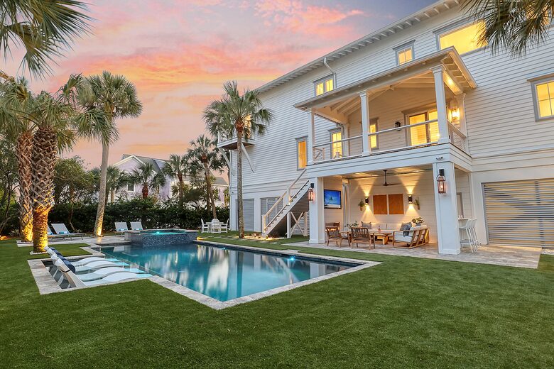 Elegant Isle of Palms Escape with Rooftop Deck - Isle of Palms, South Carolina