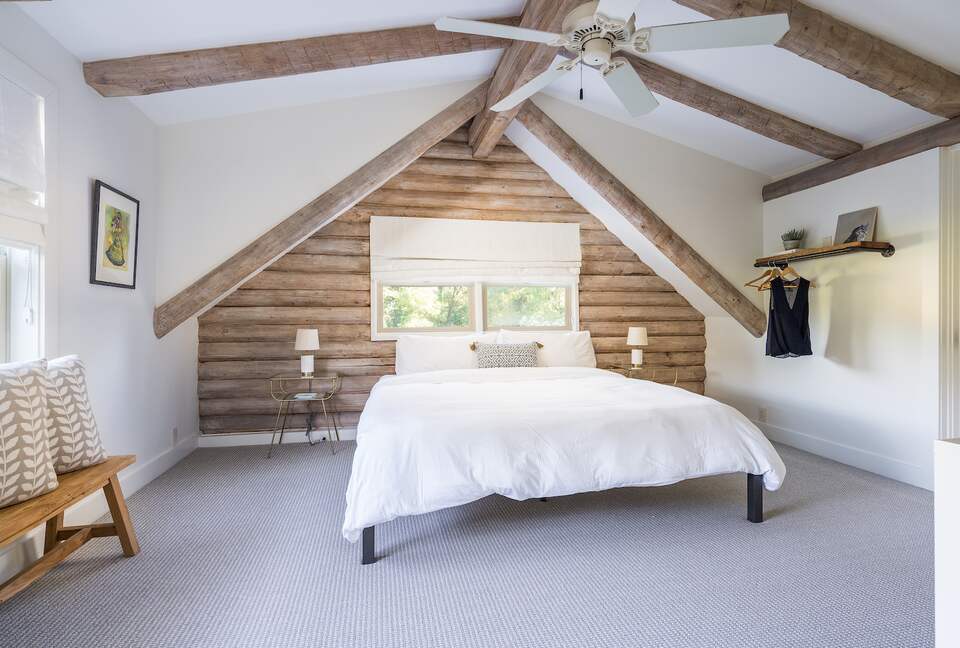Upstairs King bedroom with en-suite bathroom