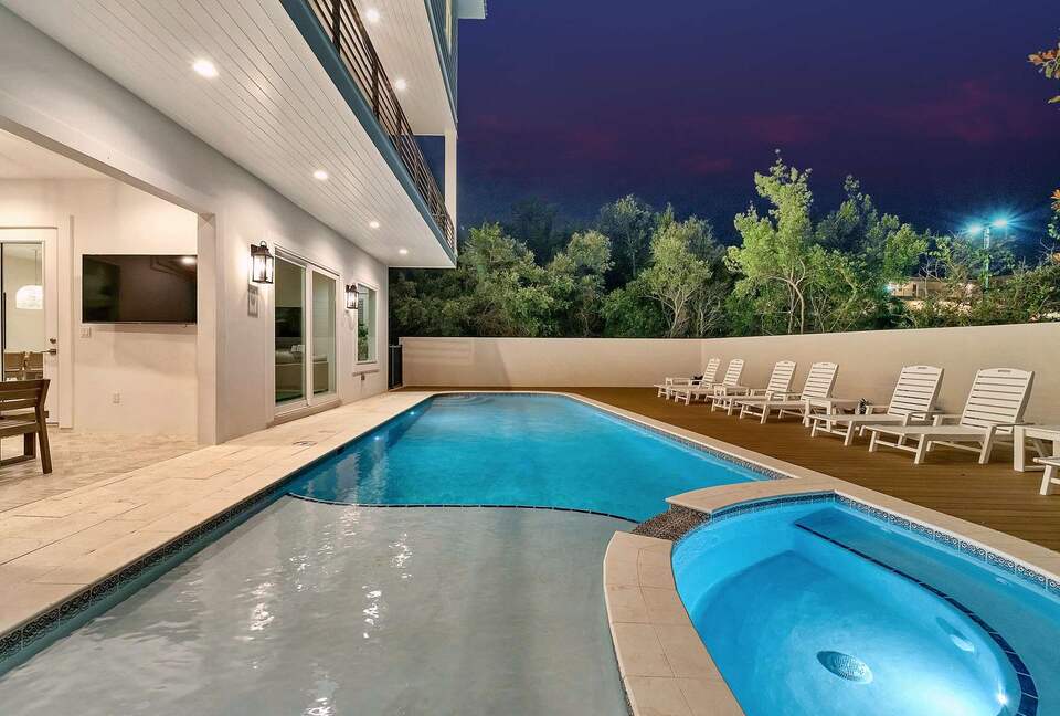 Luxury Beach Escape in Miramar - Miramar Beach, Florida