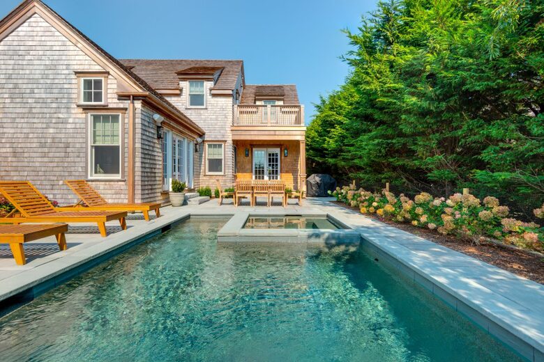 Cliffside Luxury with Pool & Hot Tub - Nantucket, Massachusetts