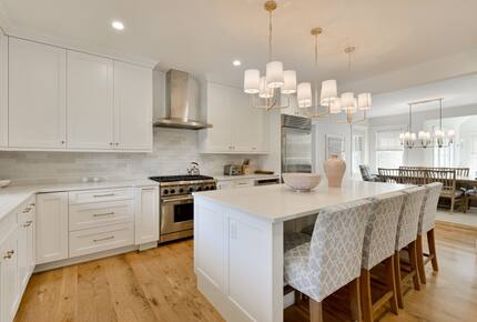 Cliffside Luxury with Pool & Hot Tub - Nantucket, Massachusetts