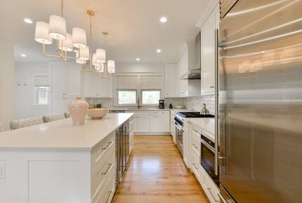 Cliffside Luxury with Pool & Hot Tub - Nantucket, Massachusetts