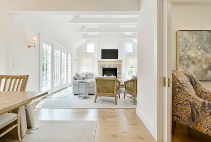 Cliffside Luxury with Pool & Hot Tub - Nantucket, Massachusetts