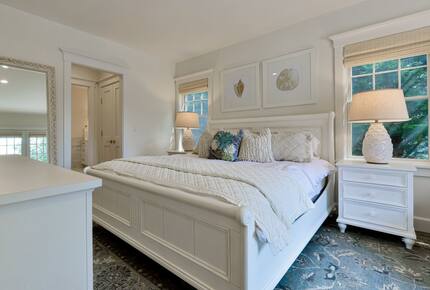 Cliffside Luxury with Pool & Hot Tub - Nantucket, Massachusetts