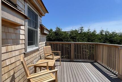 Cliffside Luxury with Pool & Hot Tub - Nantucket, Massachusetts