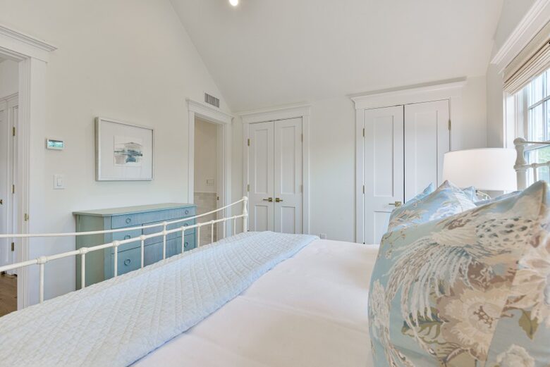 Cliffside Luxury with Pool & Hot Tub - Nantucket, Massachusetts