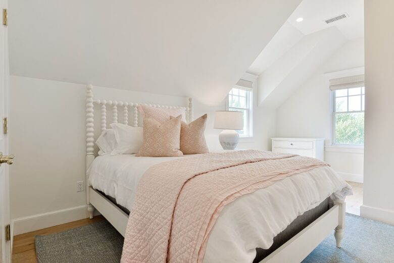 Cliffside Luxury with Pool & Hot Tub - Nantucket, Massachusetts