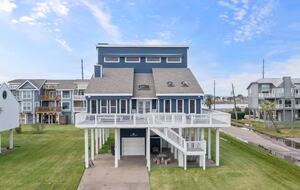 Spacious Galveston Beach House with Ocean Views - Galveston, Texas