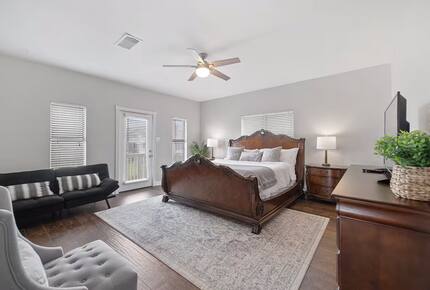 Spacious Galveston Beach House with Ocean Views - Galveston, Texas