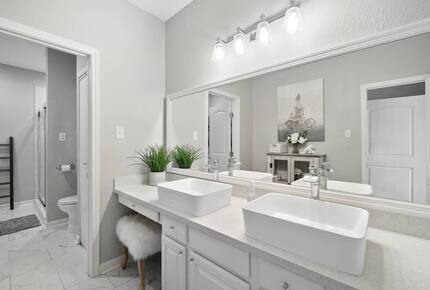 Spacious Galveston Beach House with Ocean Views - Galveston, Texas