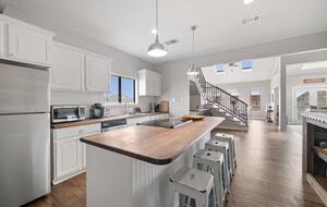 Spacious Galveston Beach House with Ocean Views - Galveston, Texas