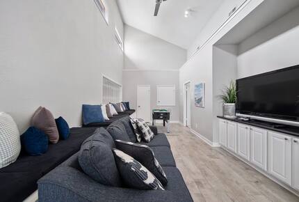 Spacious Galveston Beach House with Ocean Views - Galveston, Texas