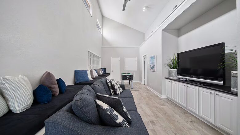 Spacious Galveston Beach House with Ocean Views - Galveston, Texas