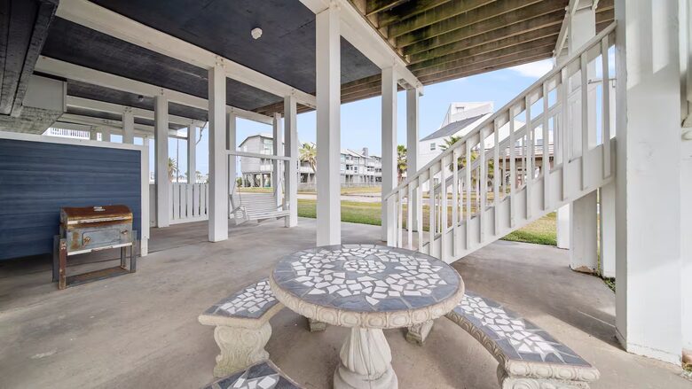 Spacious Galveston Beach House with Ocean Views - Galveston, Texas