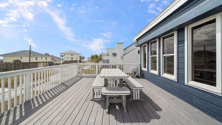 Spacious Galveston Beach House with Ocean Views - Galveston, Texas