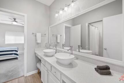 Spacious Galveston Beach House with Ocean Views - Galveston, Texas