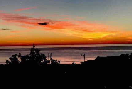 Inviting Beachside Escape with Valley Views - Gerringong, Australia