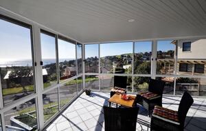 Inviting Beachside Escape with Valley Views - Gerringong, Australia