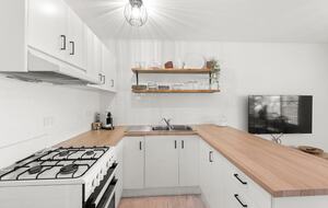 Elegant Coastal Retreat in Byron Bay - Byron Bay, Australia