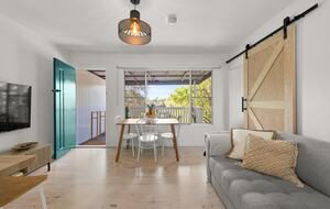 Elegant Coastal Retreat in Byron Bay - Byron Bay, Australia