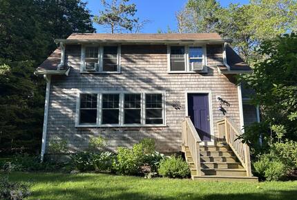 Charming Cape Cod Haven Near Private Beach - East Sandwich, Massachusetts