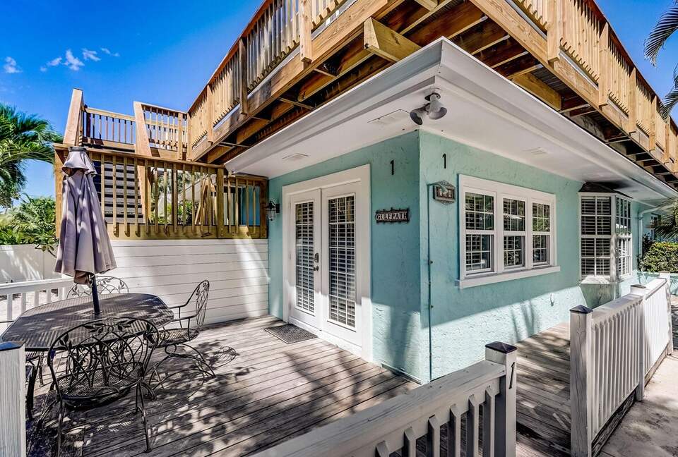 Steps from the Sand | Relaxed Island Escape - Holmes Beach, Florida