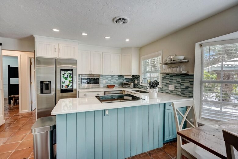 Steps from the Sand | Relaxed Island Escape - Holmes Beach, Florida