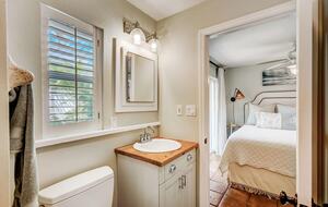 Steps from the Sand | Relaxed Island Escape - Holmes Beach, Florida