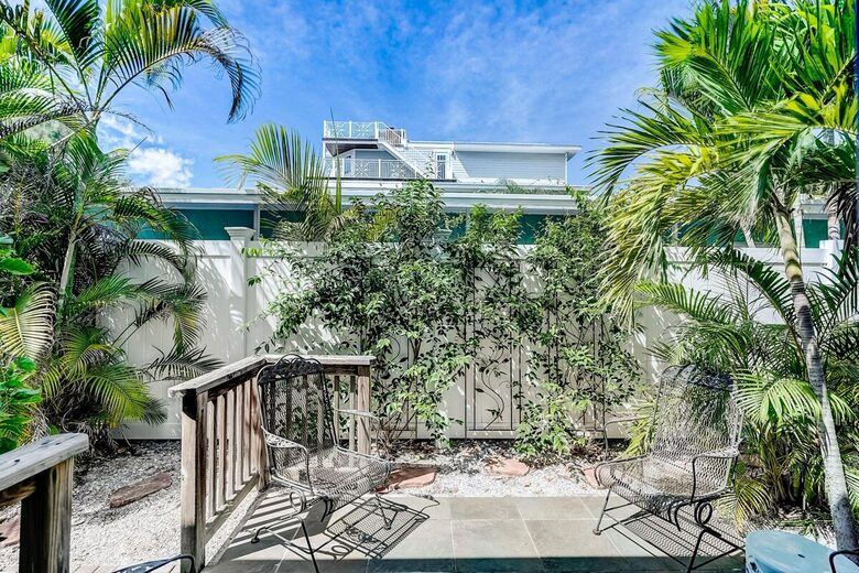 Steps from the Sand | Relaxed Island Escape - Holmes Beach, Florida