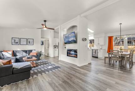 Kachina Village Retreat with Trail Access - Flagstaff, Arizona