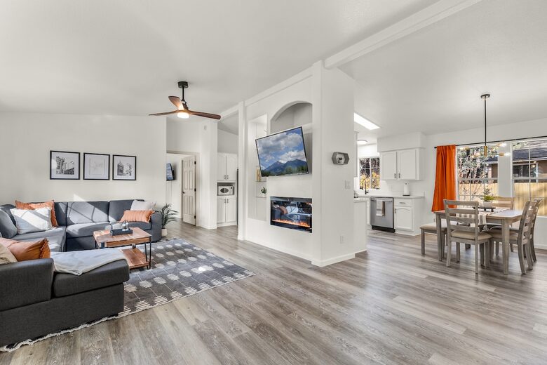 Kachina Village Retreat with Trail Access - Flagstaff, Arizona