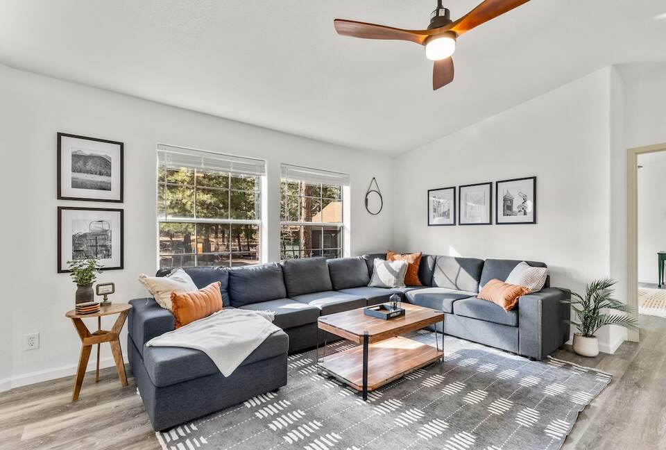 Kachina Village Retreat with Trail Access - Flagstaff, Arizona