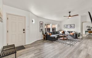 Kachina Village Retreat with Trail Access - Flagstaff, Arizona