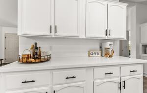 Kachina Village Retreat with Trail Access - Flagstaff, Arizona