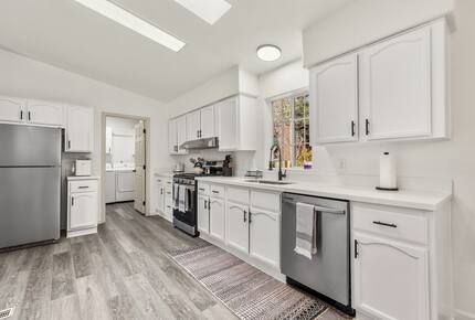 Kachina Village Retreat with Trail Access - Flagstaff, Arizona