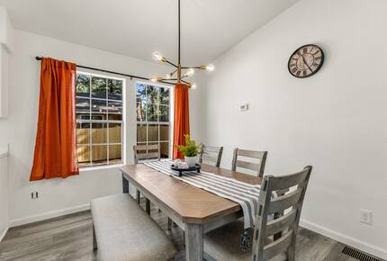 Kachina Village Retreat with Trail Access - Flagstaff, Arizona