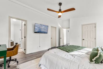 Kachina Village Retreat with Trail Access - Flagstaff, Arizona