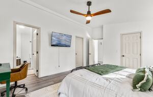 Kachina Village Retreat with Trail Access - Flagstaff, Arizona