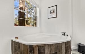 Kachina Village Retreat with Trail Access - Flagstaff, Arizona