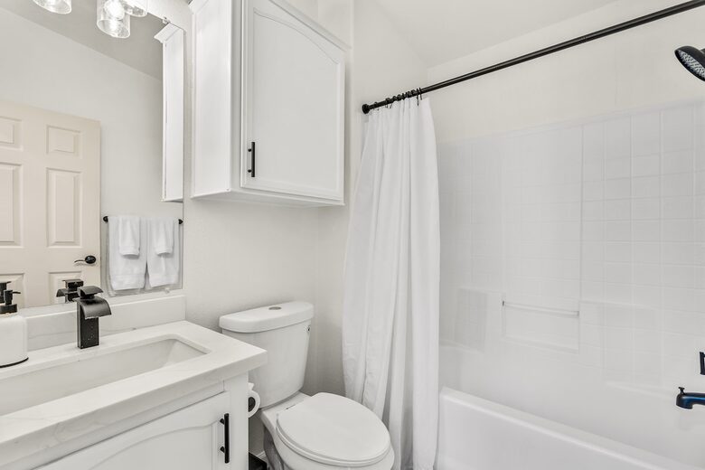 Kachina Village Retreat with Trail Access - Flagstaff, Arizona