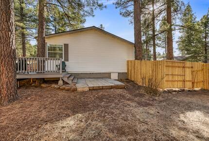 Kachina Village Retreat with Trail Access - Flagstaff, Arizona
