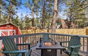 Kachina Village Retreat with Trail Access - Flagstaff, Arizona