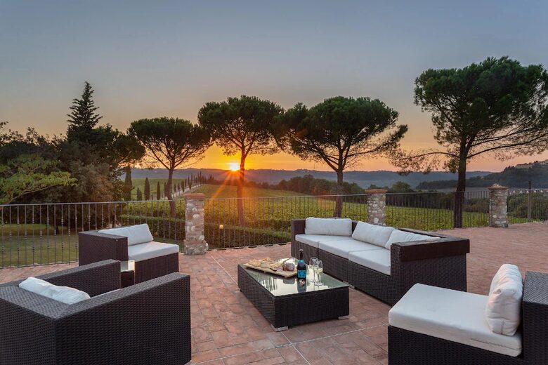Elegant Three-Bedroom Countryside Escape at Tenuta Pratale - Barberino Tavarnelle, Italy