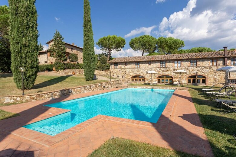 Elegant Three-Bedroom Countryside Escape at Tenuta Pratale - Barberino Tavarnelle, Italy
