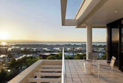 Brisbane Luxury Waterfront Residence - Brisbane, Australia
